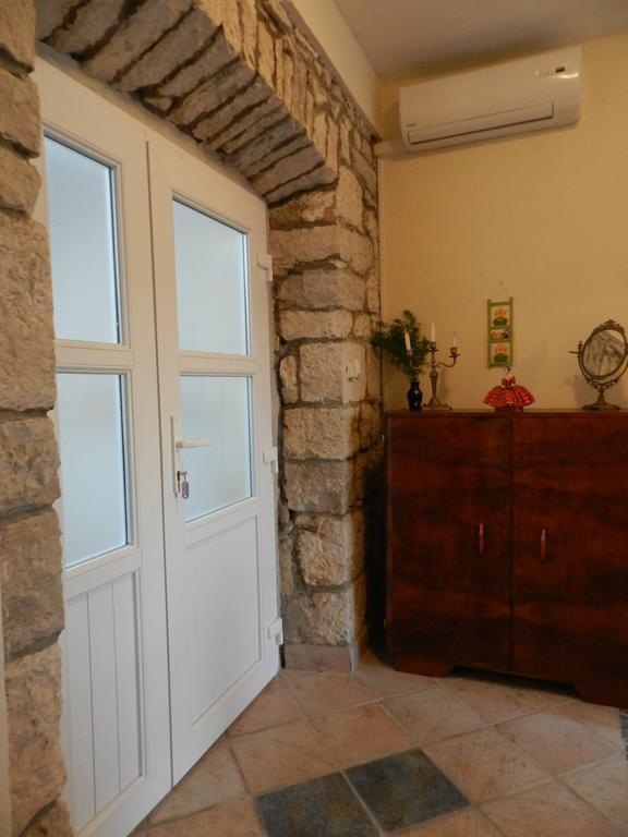 Apartment Deni لومباردا الغرفة الصورة